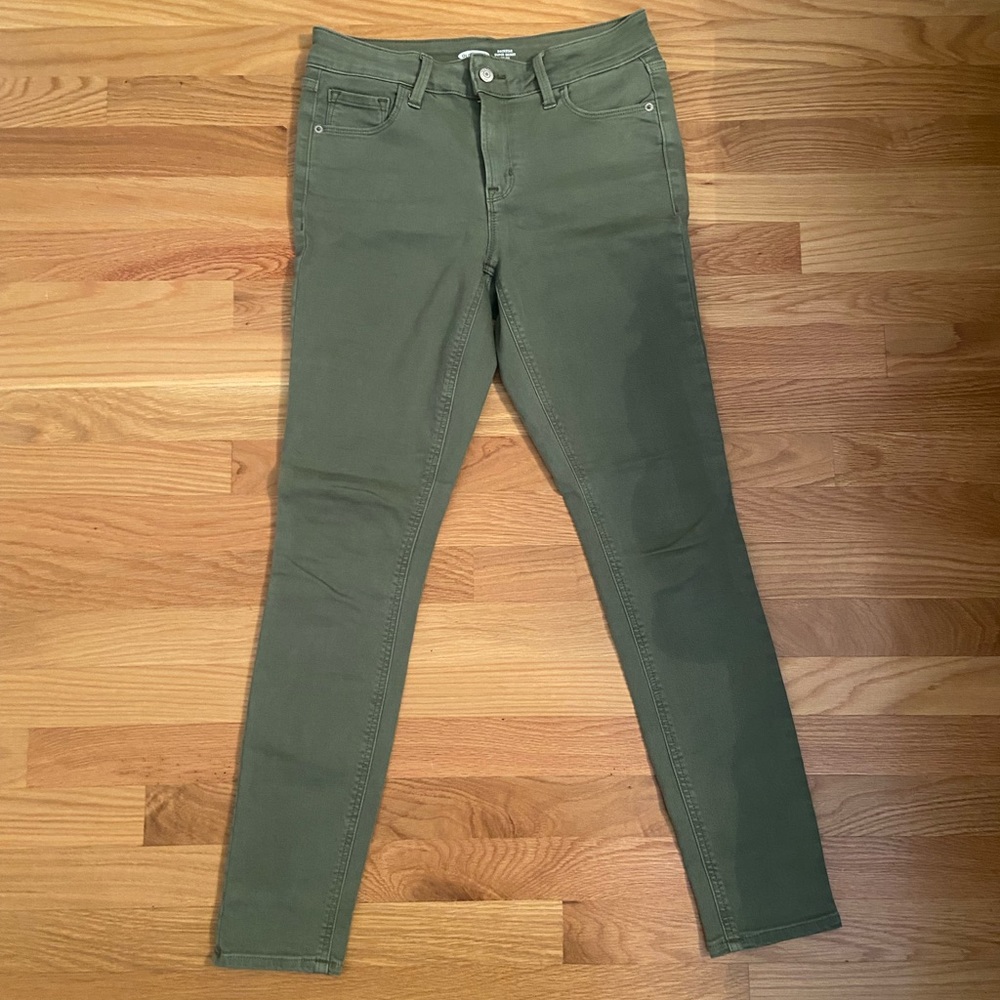 Old Navy Rockstar Super Skinny Mid-Rise